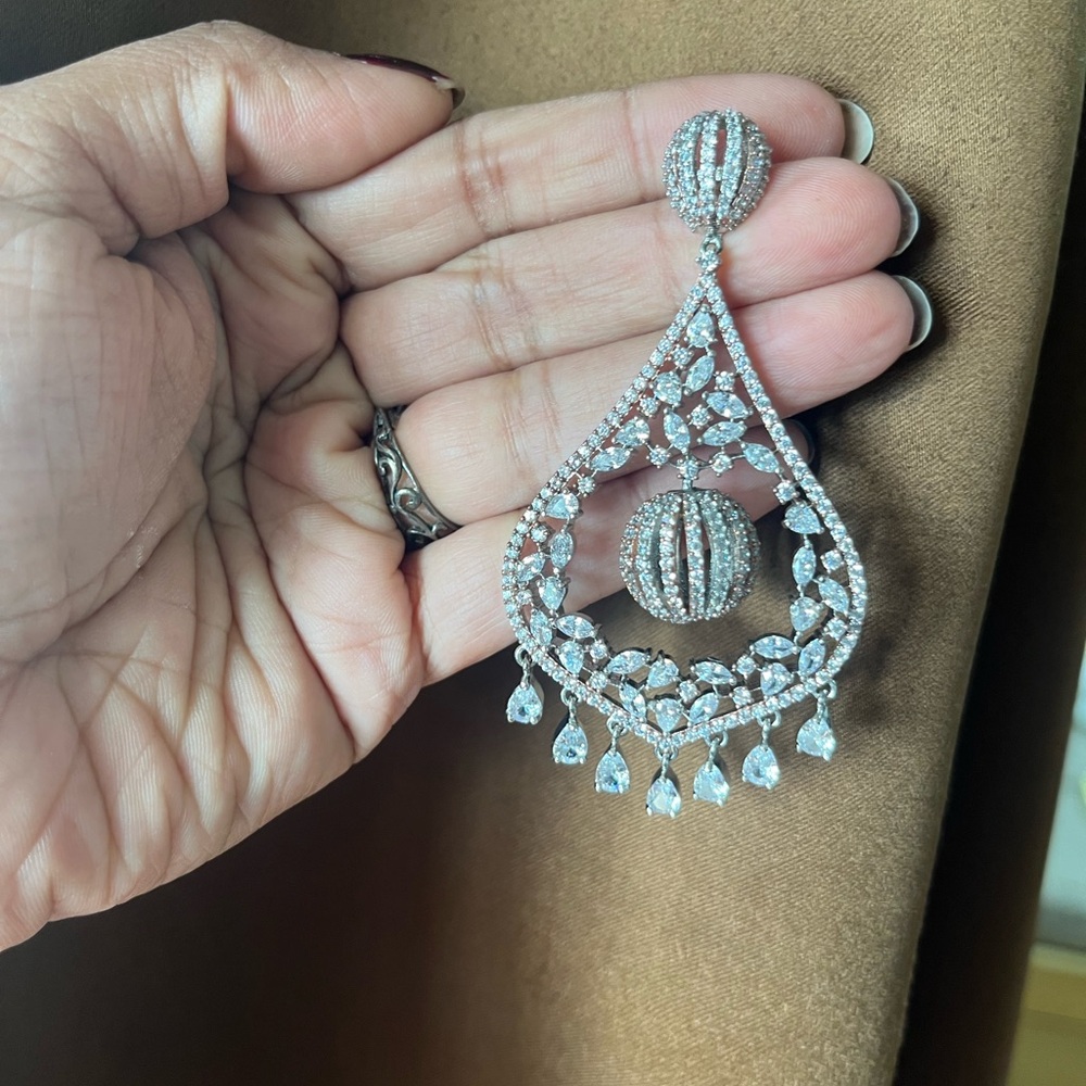 Elegant Silver Teardrop Earrings
